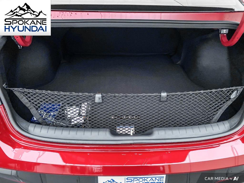 Vehicle image 15 of 28