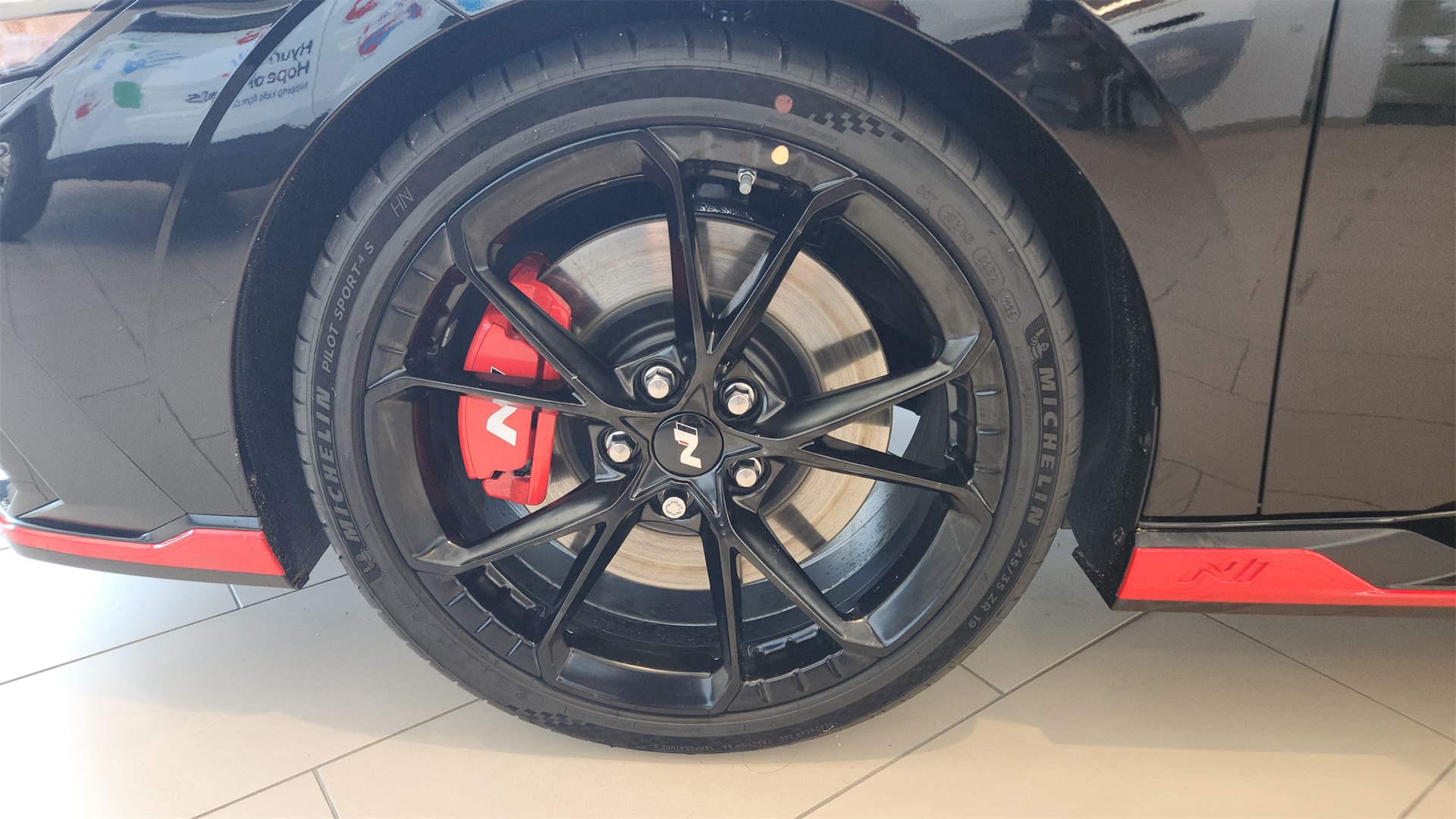 2025 Hyundai Elantra N Line Image 9 of 26