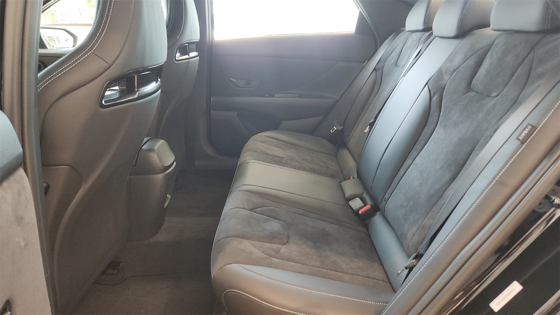 2025 Hyundai Elantra N Line Image 13 of 26