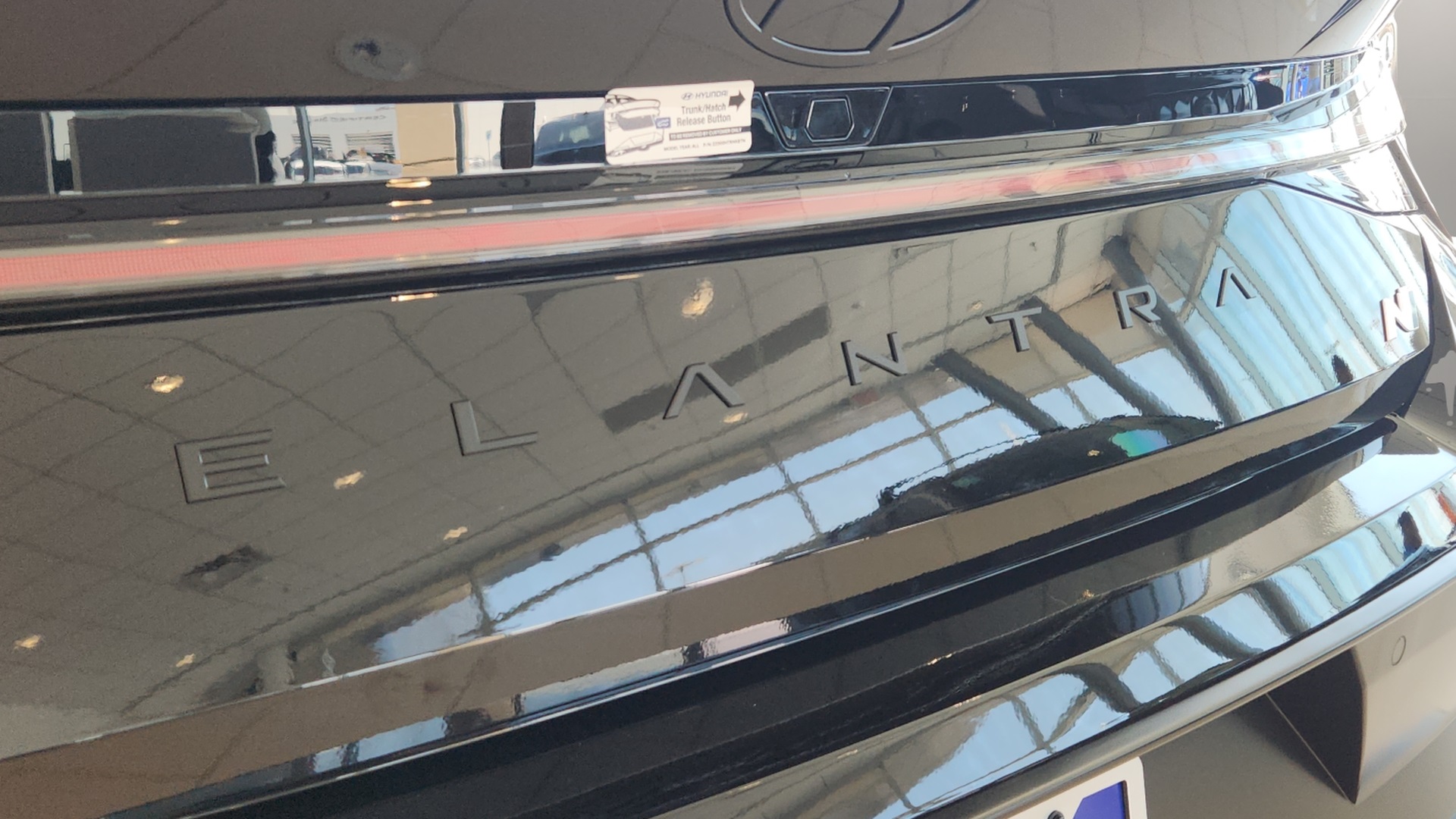 2025 Hyundai Elantra N Line Image 11 of 26