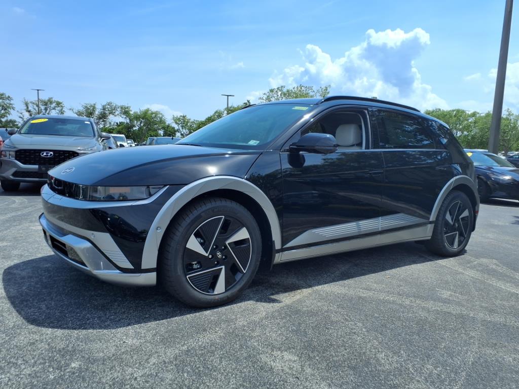 Vehicle image 1 of 39