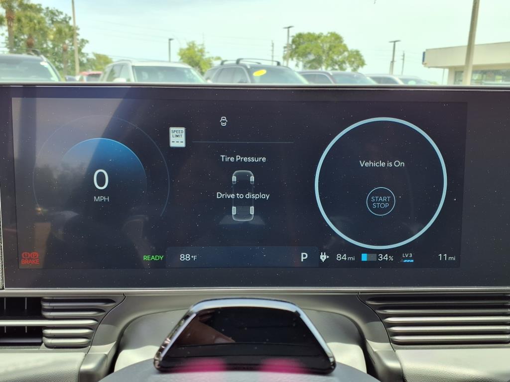 Vehicle image 19 of 38