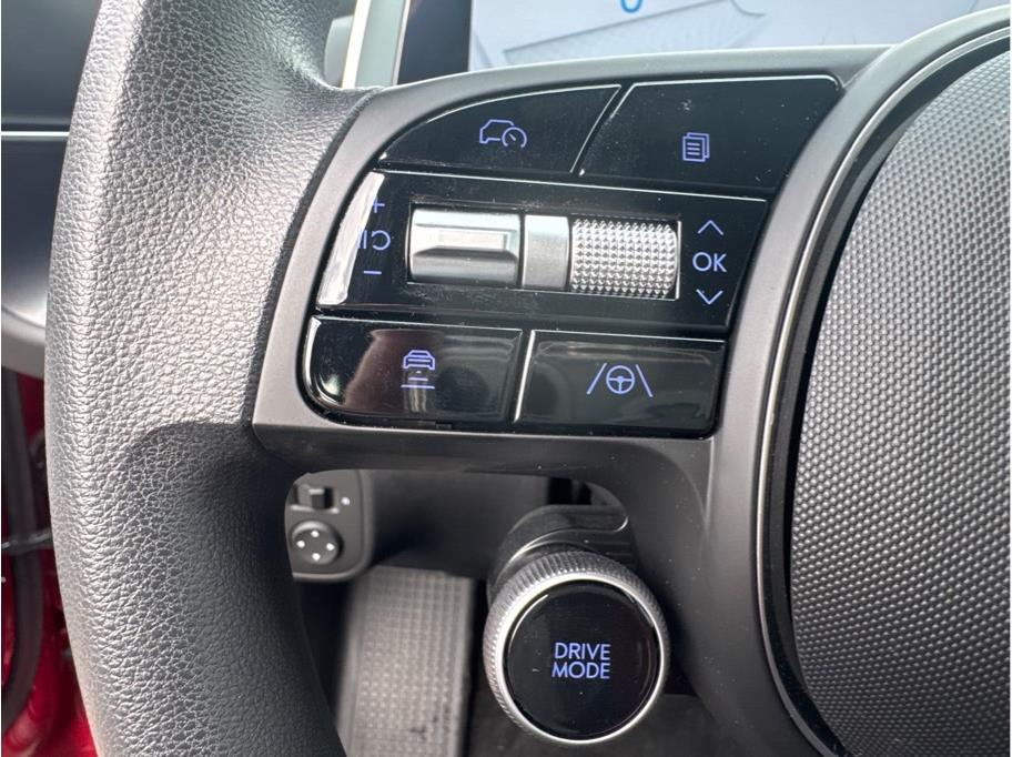 2025 Hyundai IONIQ 6 SE Standard Range Image 14 of 20