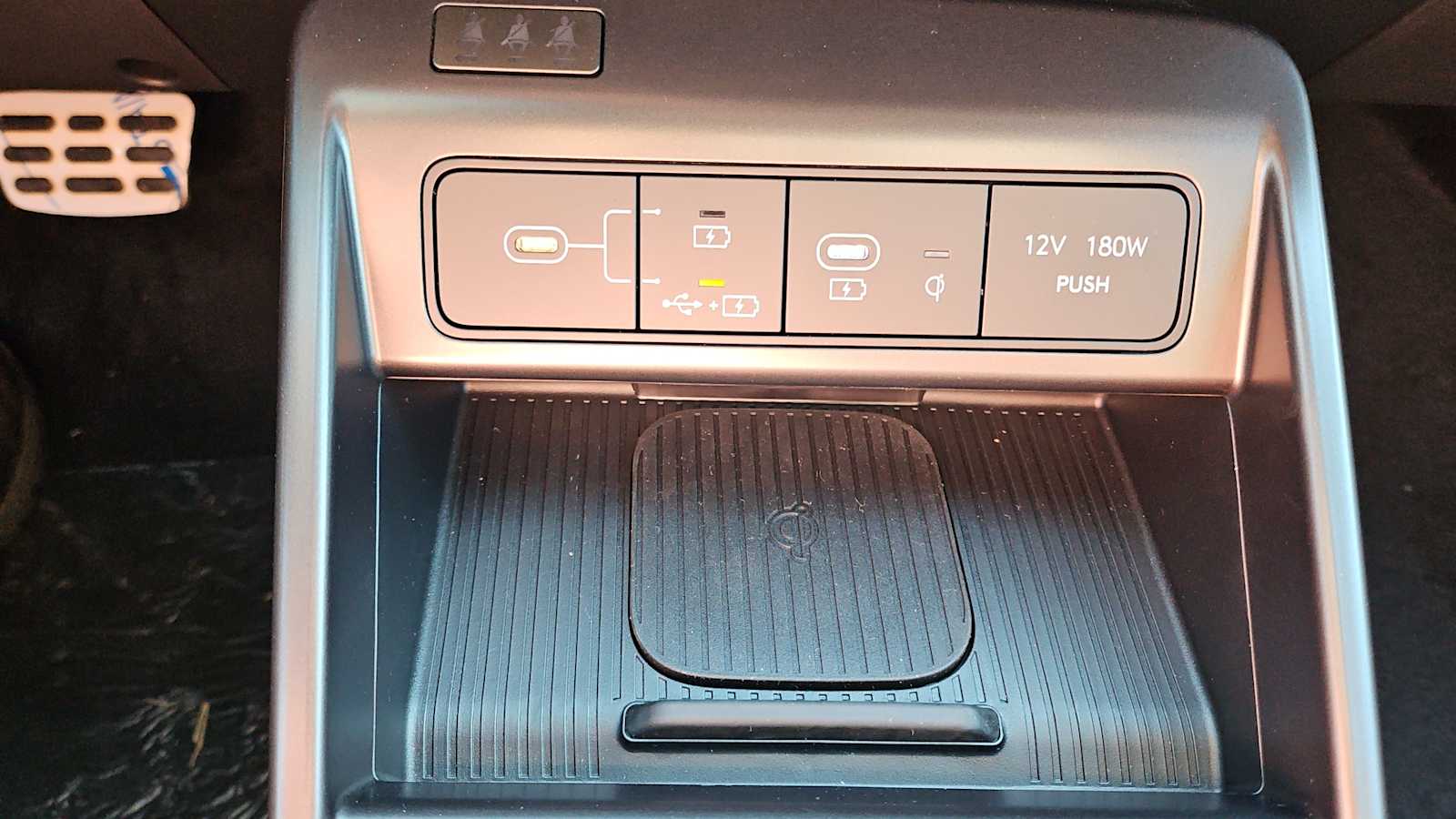 Vehicle image 28 of 31