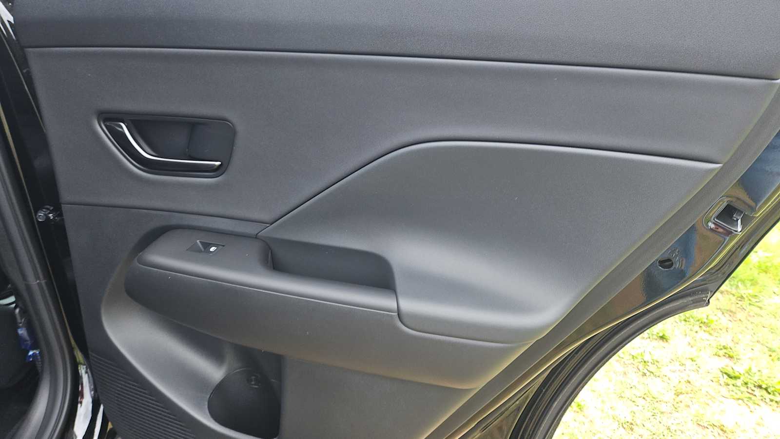 Vehicle image 20 of 31