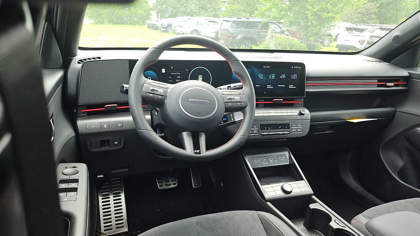 Vehicle image 17 of 31