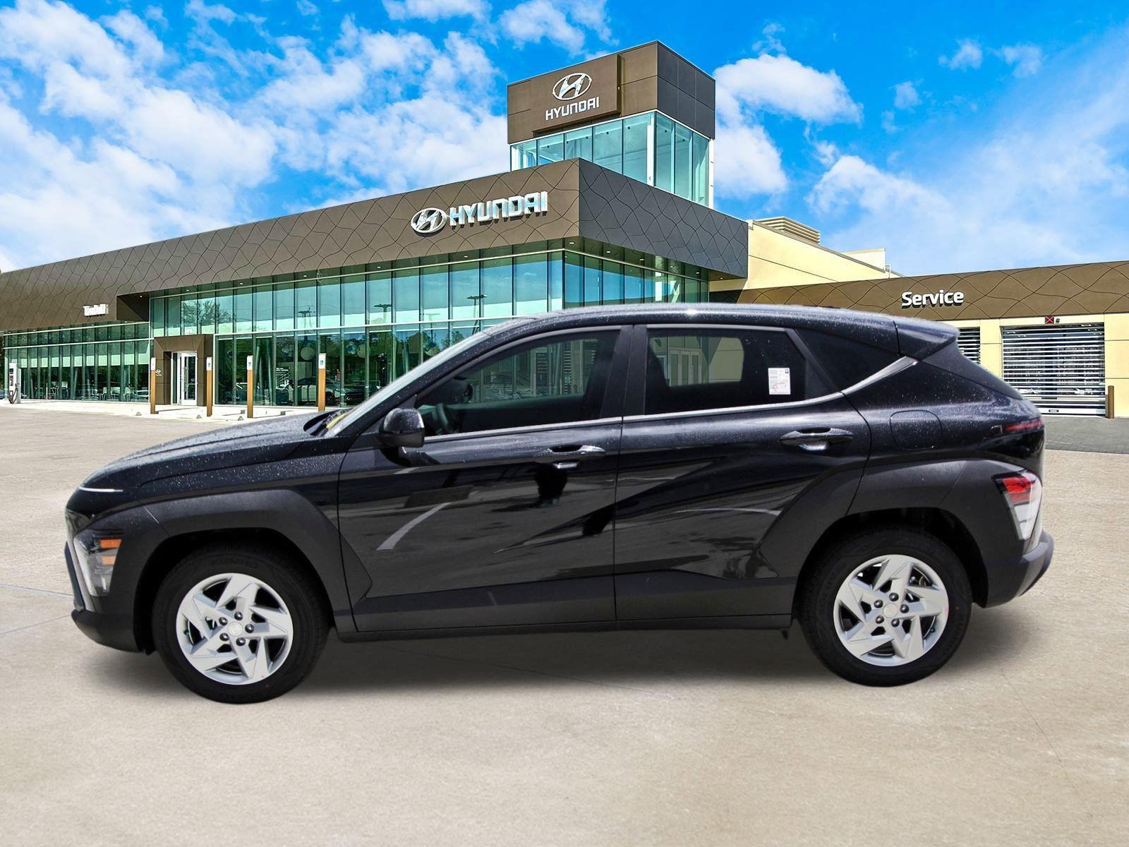 Vehicle image 7 of 19