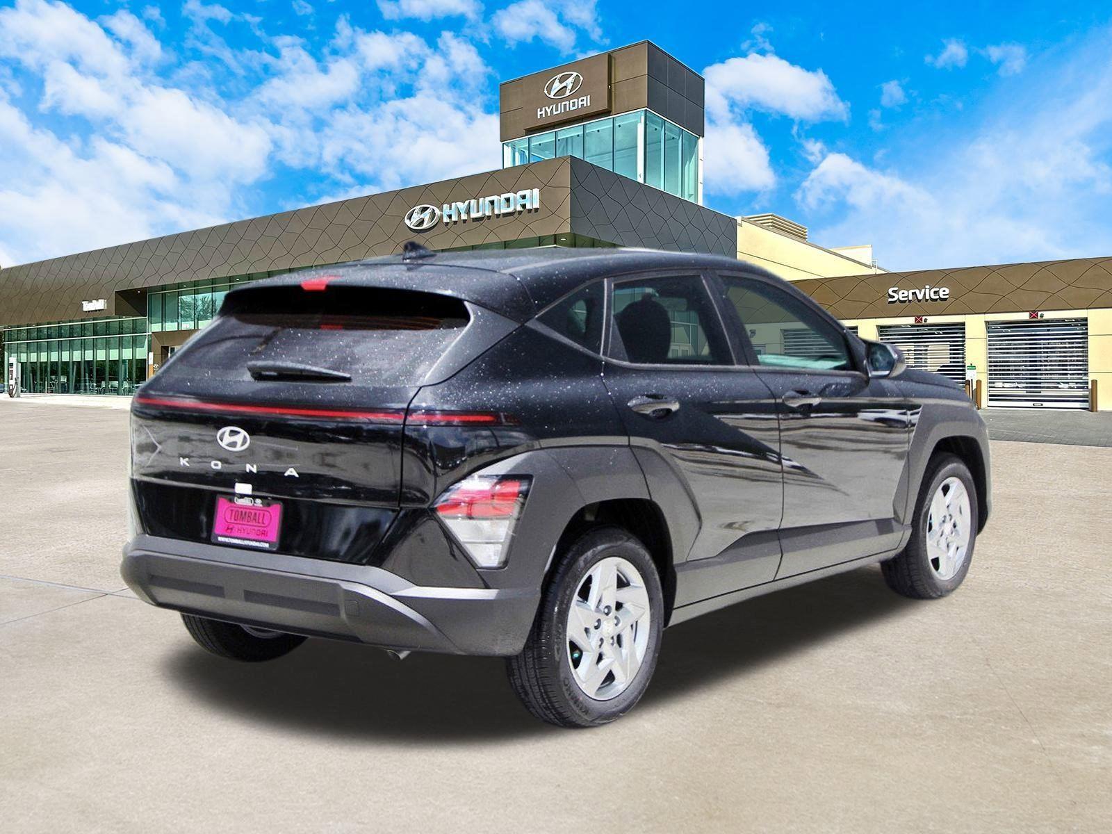Vehicle image 4 of 19
