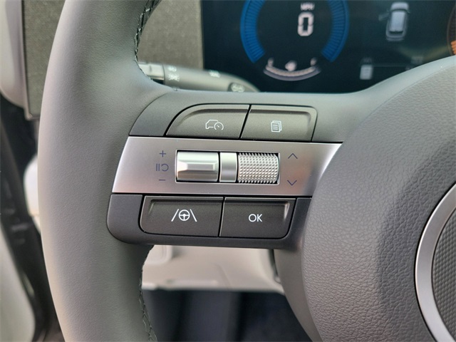 Vehicle image 27 of 30