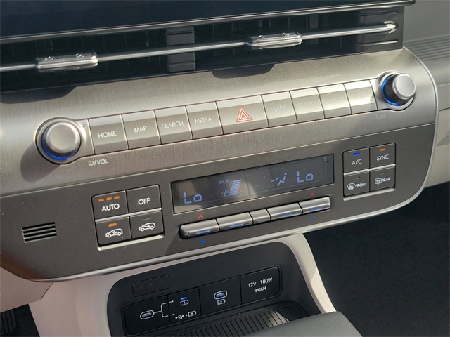 Vehicle image 16 of 30