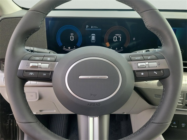 Vehicle image 11 of 30