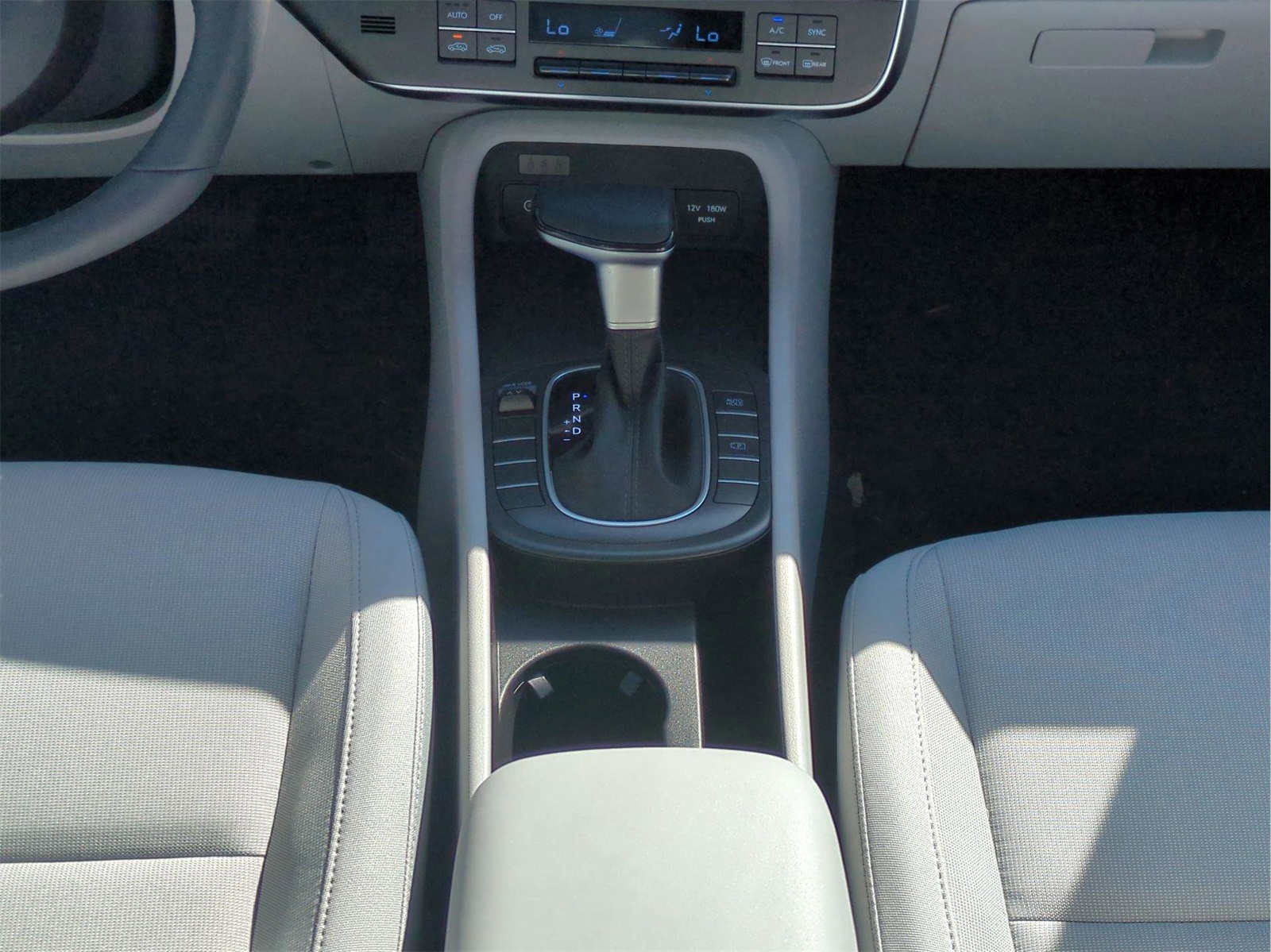 2025 Hyundai Kona SEL Image 21 of 38