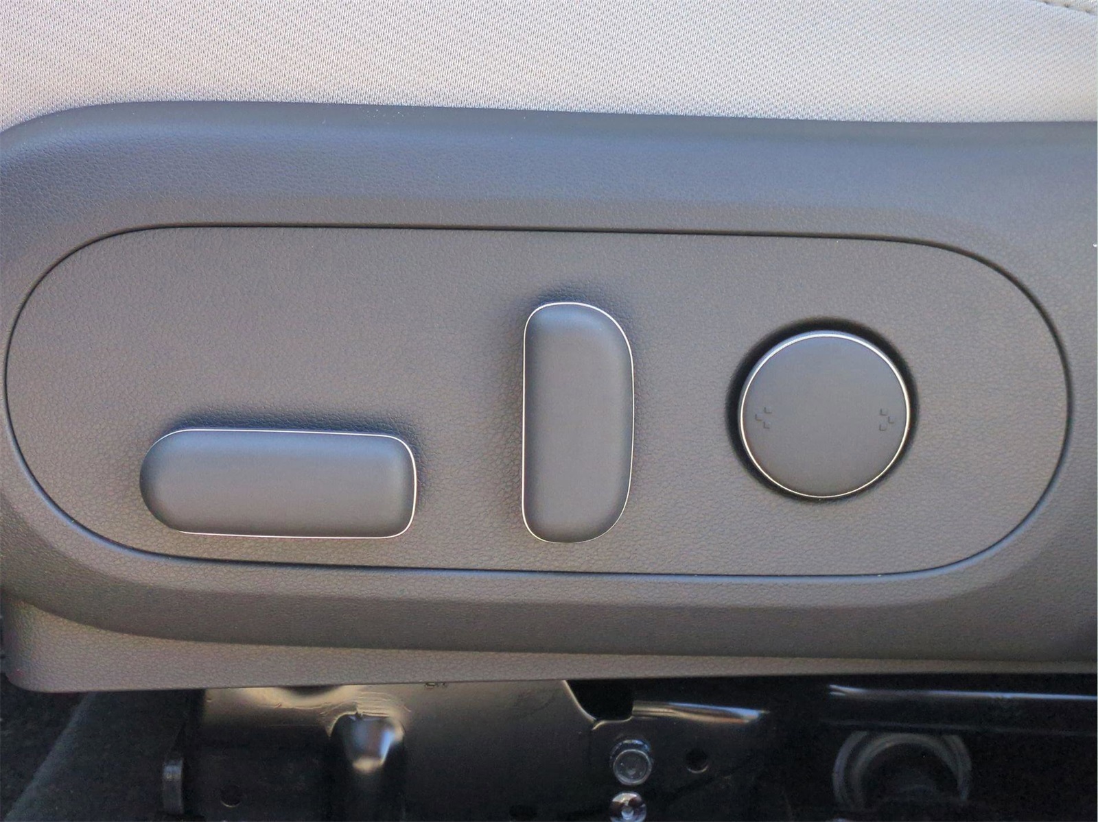 2025 Hyundai Kona SEL Image 27 of 38