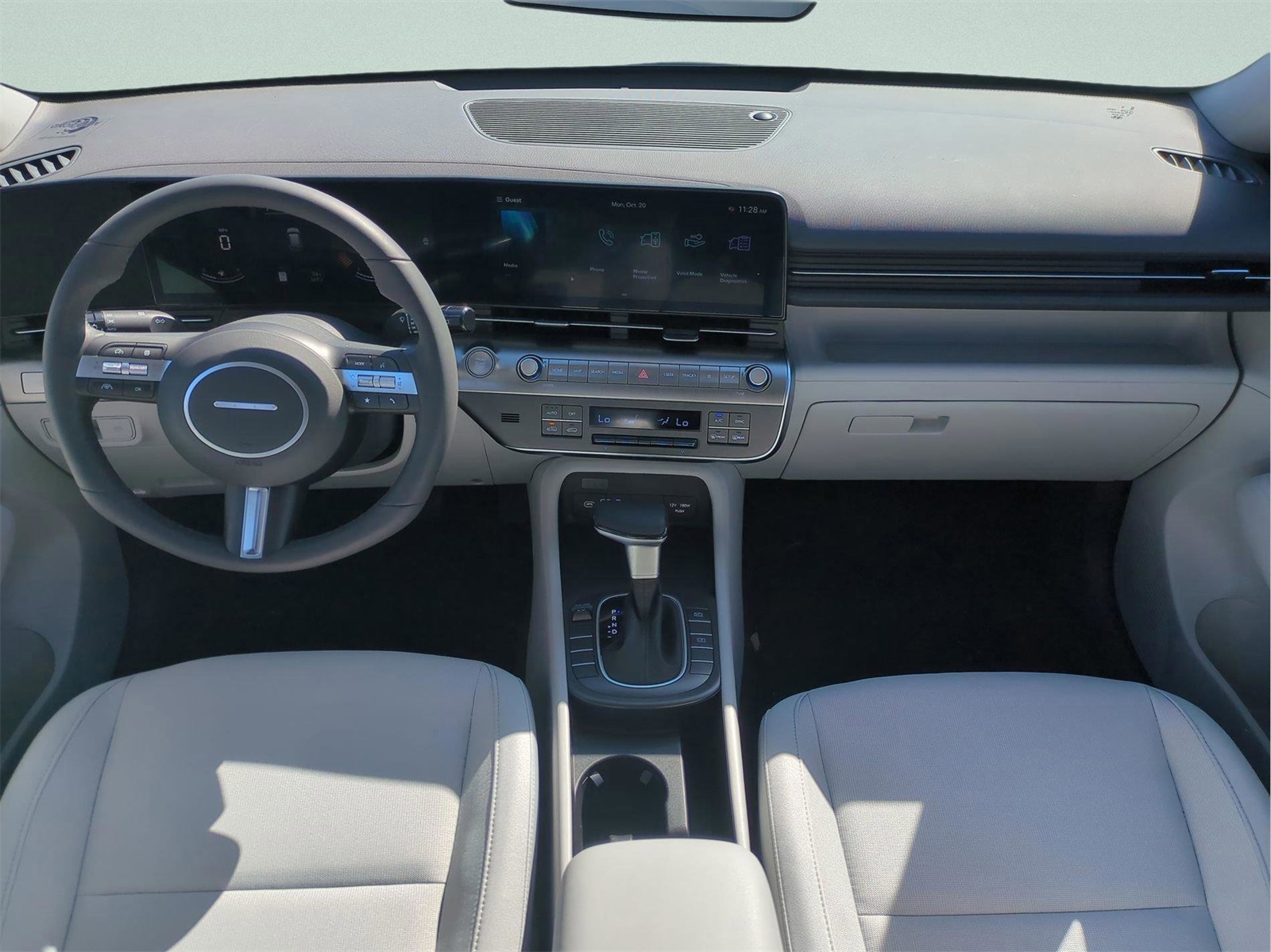 2025 Hyundai Kona SEL Image 13 of 38