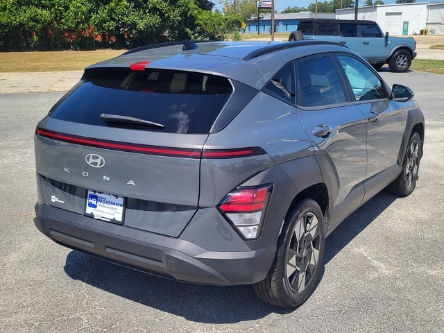 2025 Hyundai Kona SEL Image 3 of 21