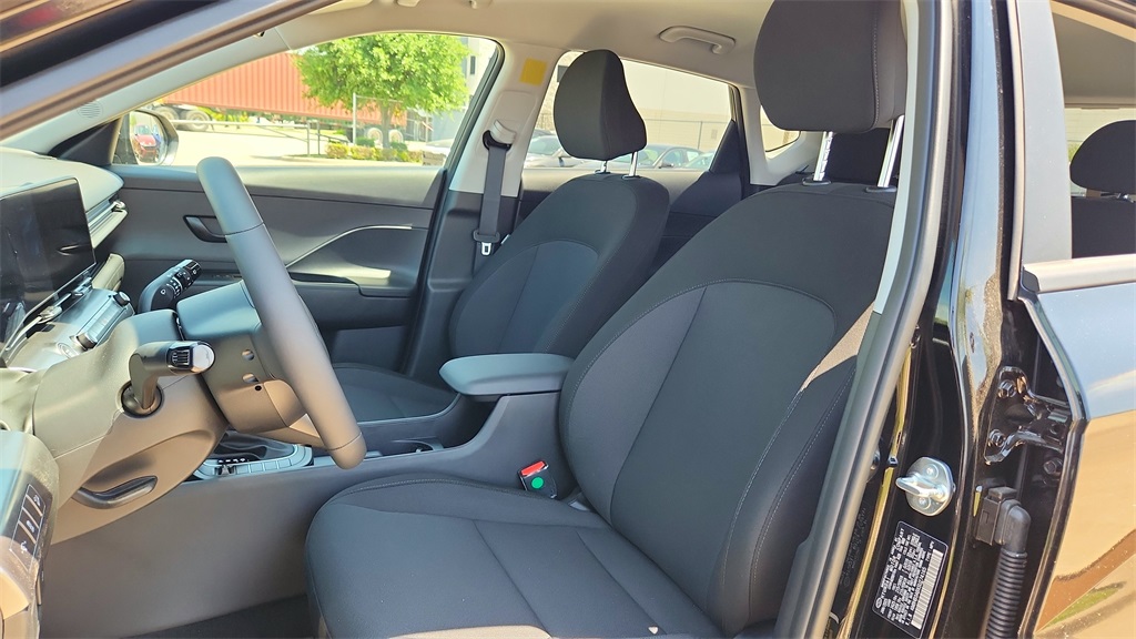 Vehicle image 10 of 20