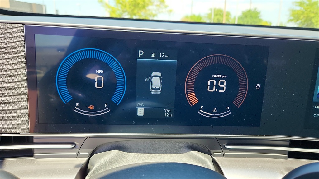 Vehicle image 14 of 20