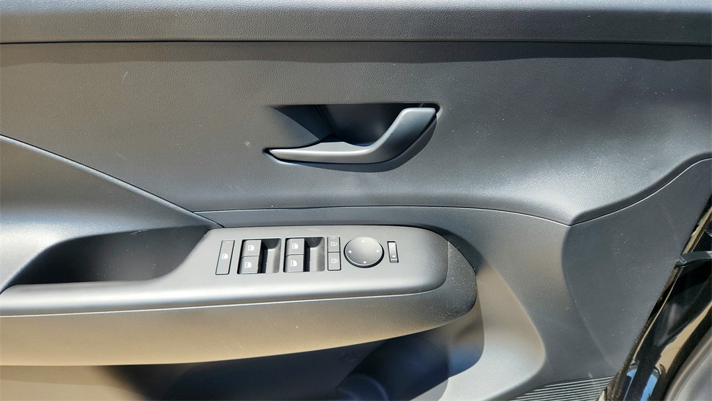 Vehicle image 19 of 20