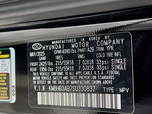 Vehicle image 22 of 24