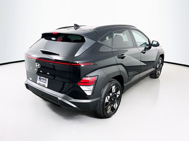 Vehicle image 4 of 26