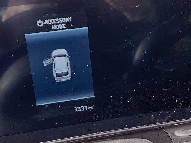 Vehicle image 11 of 26