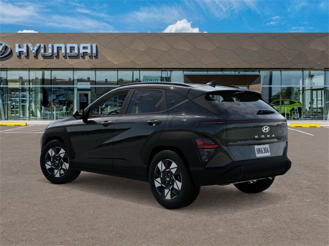 Vehicle image 6 of 17