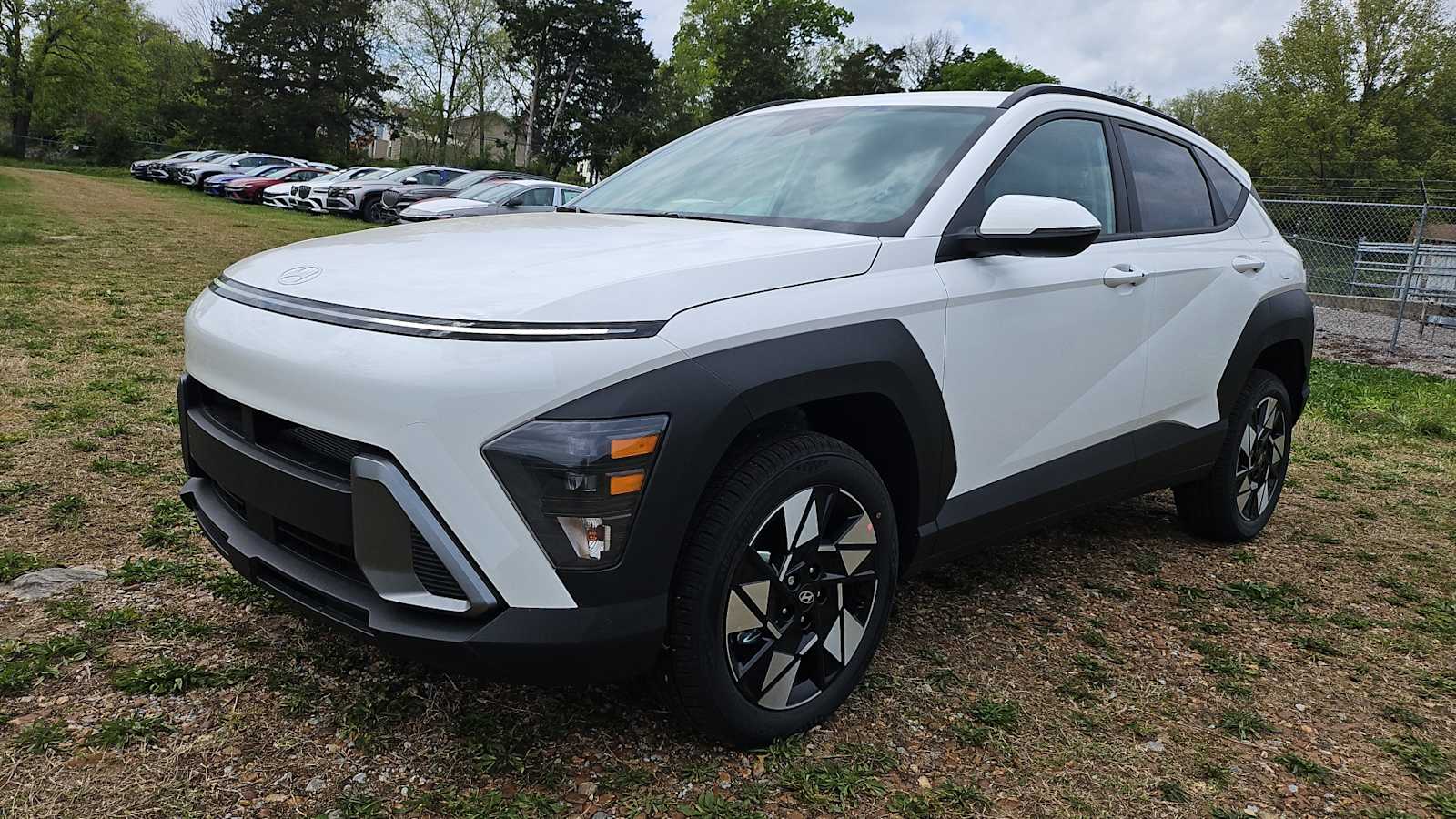 Vehicle image 2 of 28