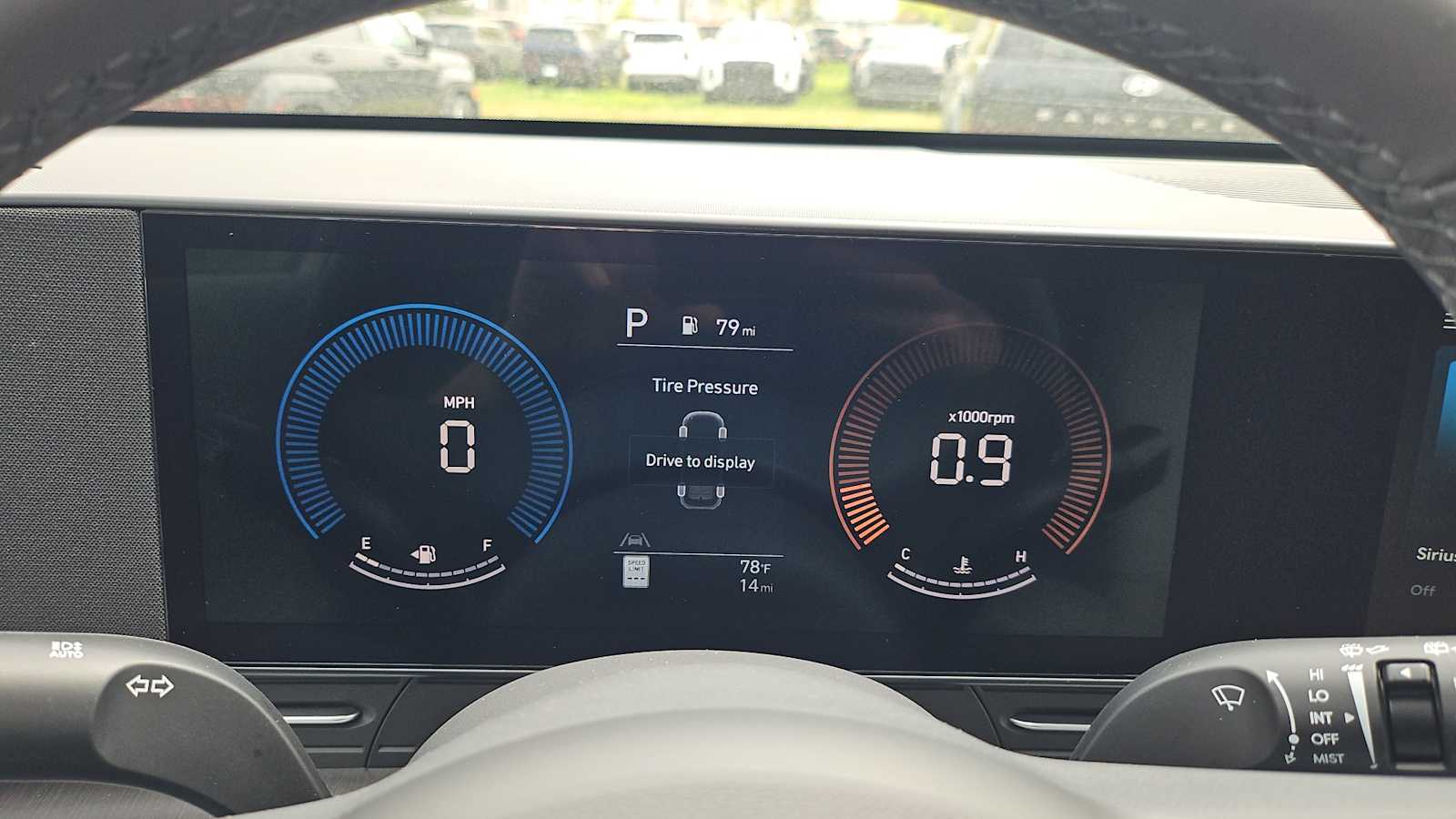 Vehicle image 22 of 28