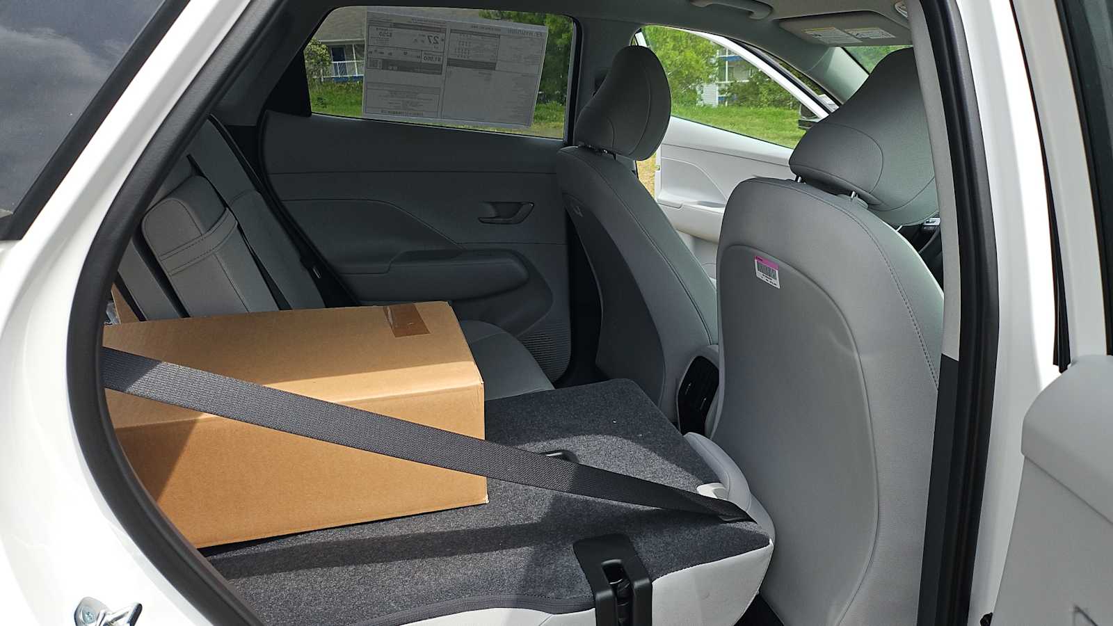 Vehicle image 20 of 28