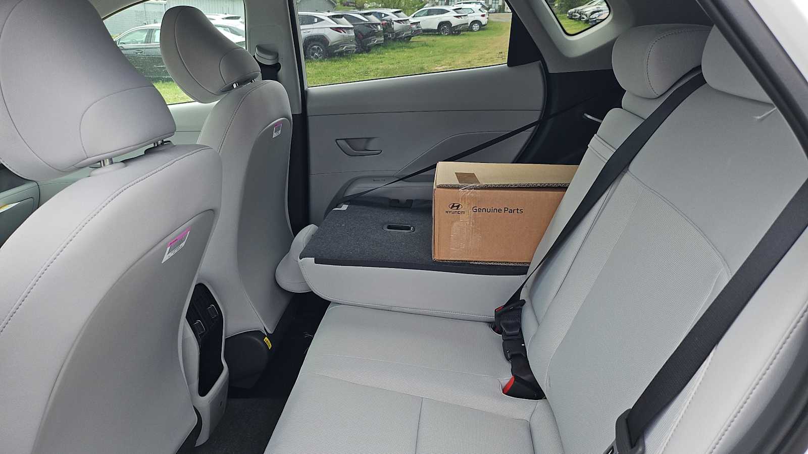 Vehicle image 15 of 28