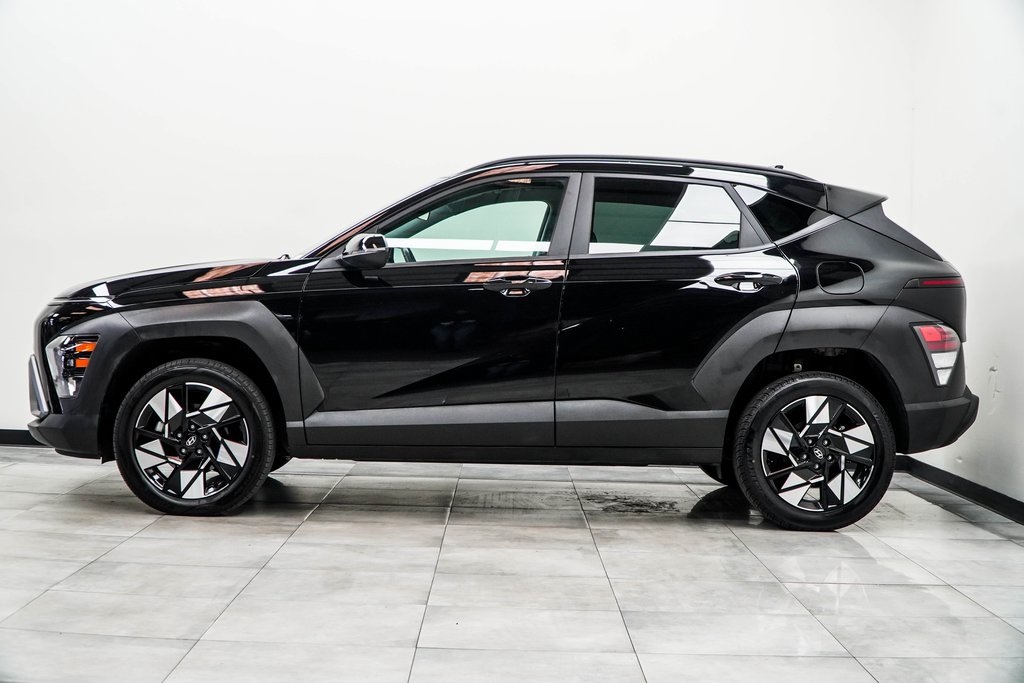 2025 Hyundai Kona SEL Image 9 of 40