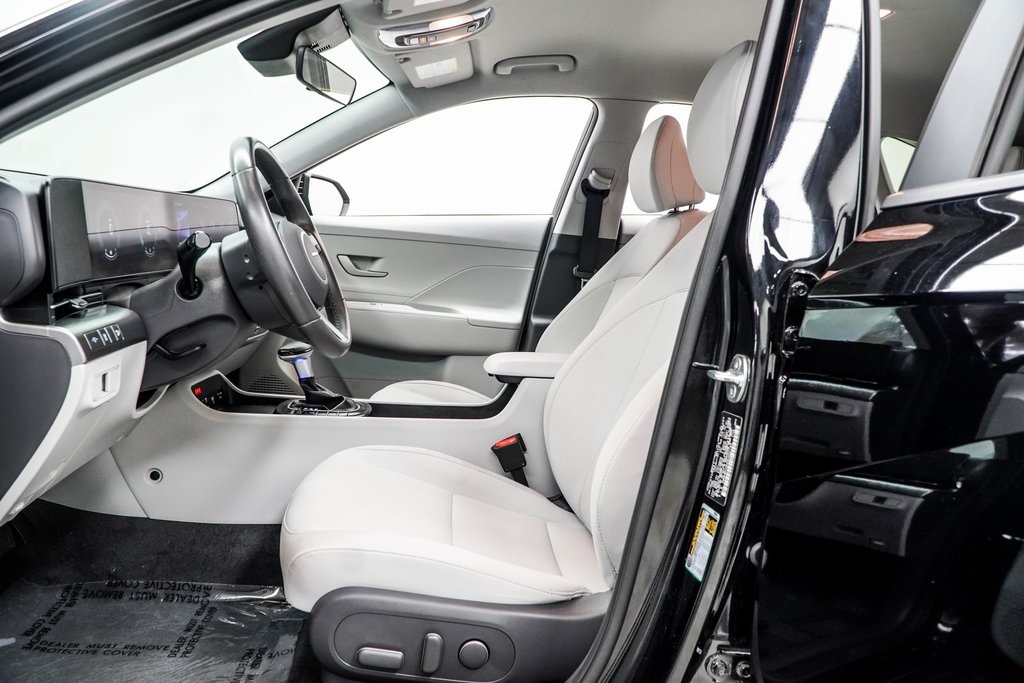 2025 Hyundai Kona SEL Image 35 of 40