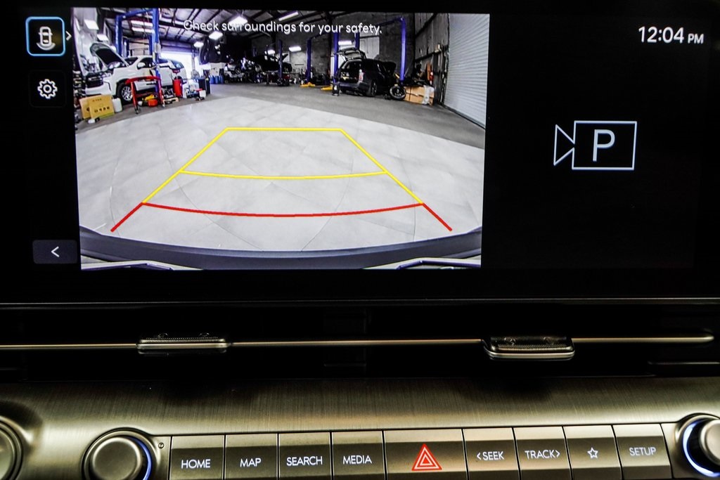 2025 Hyundai Kona SEL Image 18 of 40