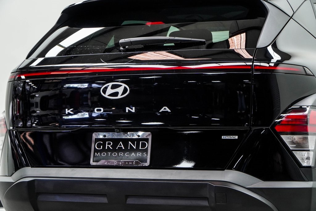 2025 Hyundai Kona SEL Image 36 of 40