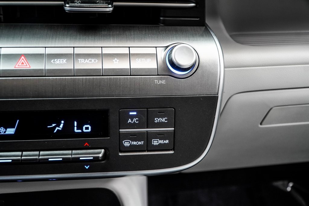 2025 Hyundai Kona SEL Image 37 of 40