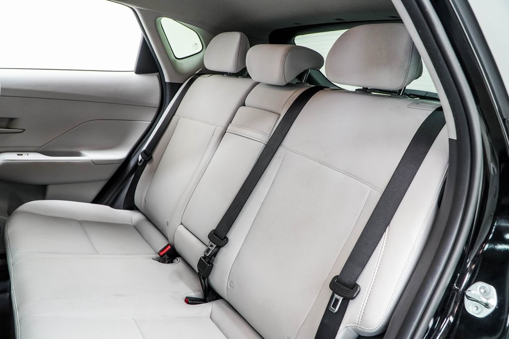 2025 Hyundai Kona SEL Image 11 of 40