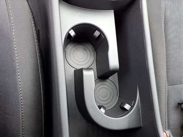 2025 Hyundai Kona SEL Image 15 of 18