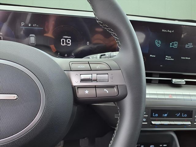 2025 Hyundai Kona SEL Image 16 of 18