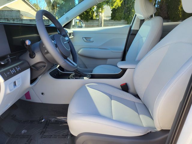 Vehicle image 11 of 22