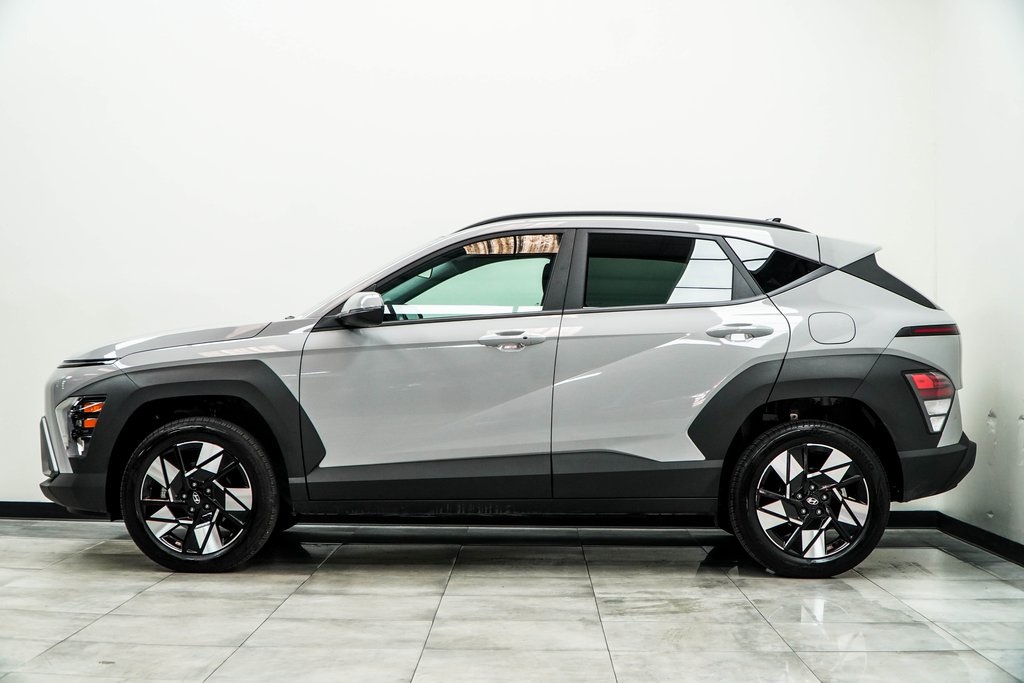 2025 Hyundai Kona SEL Image 9 of 45