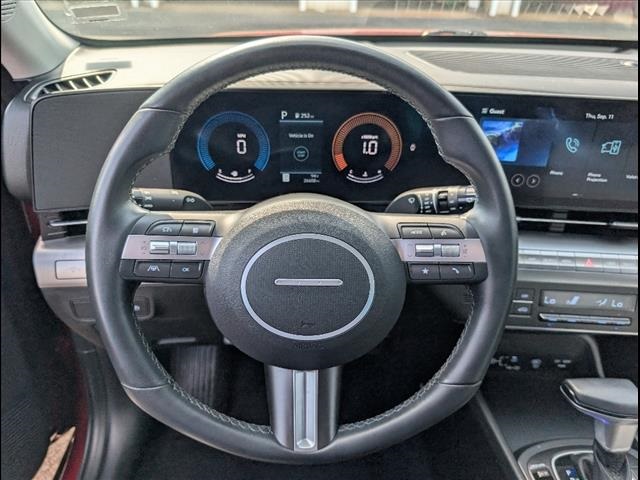 2025 Hyundai Kona SEL Image 14 of 23