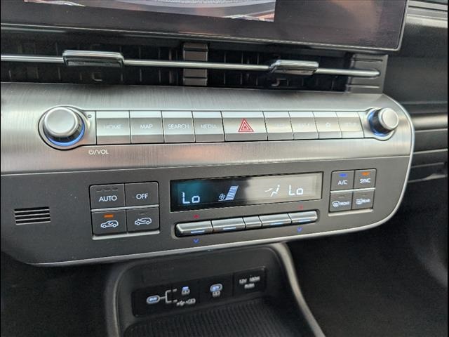 2025 Hyundai Kona SEL Image 17 of 23
