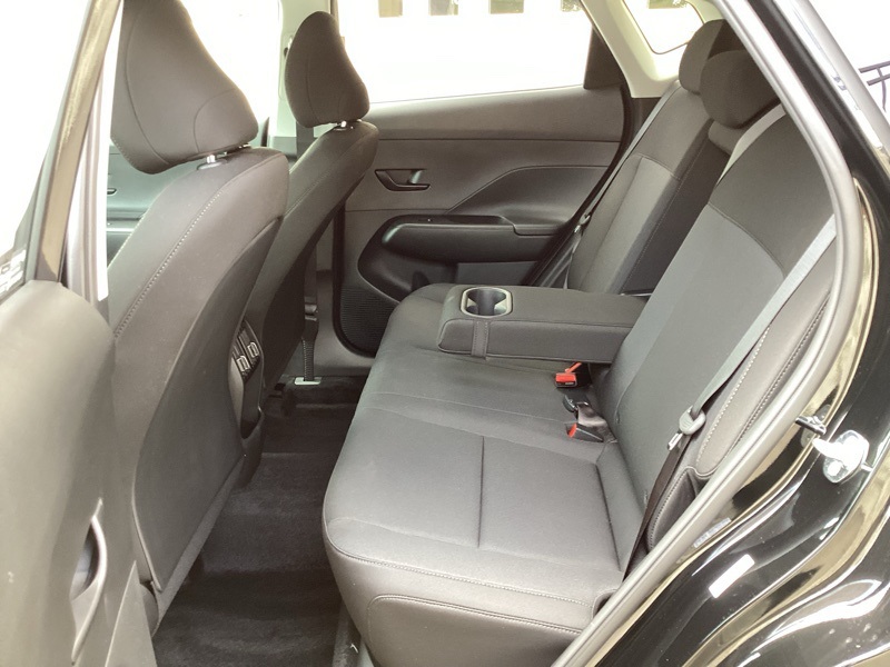 2025 Hyundai Kona SEL Image 12 of 37