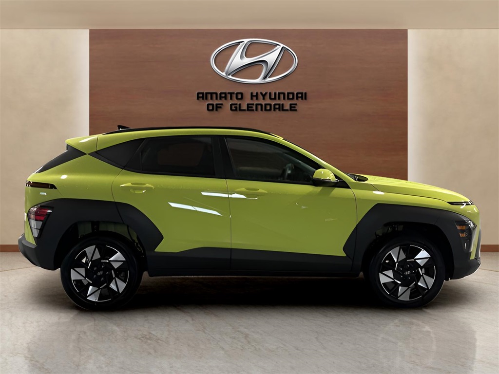 Vehicle image 5 of 28
