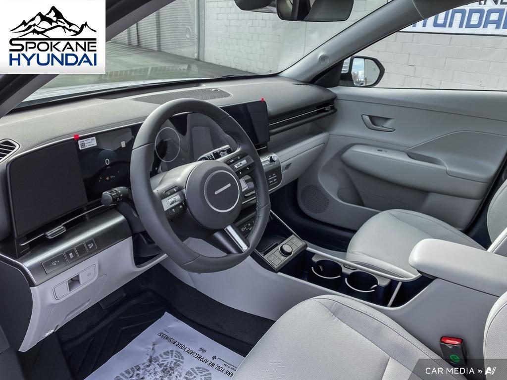 Vehicle image 17 of 29