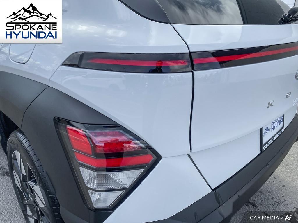 Vehicle image 15 of 29