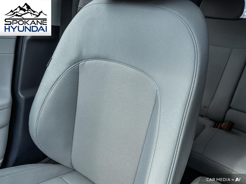 Vehicle image 24 of 29