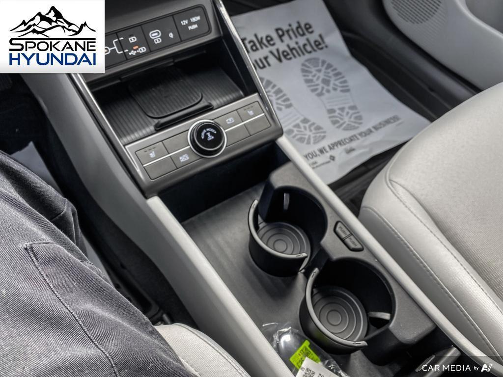 Vehicle image 22 of 29