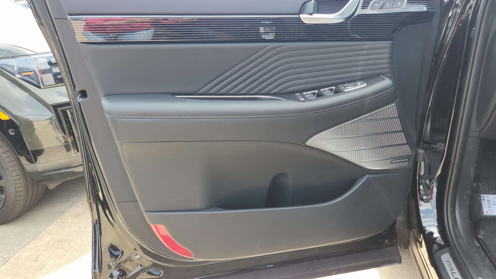 Vehicle image 20 of 36