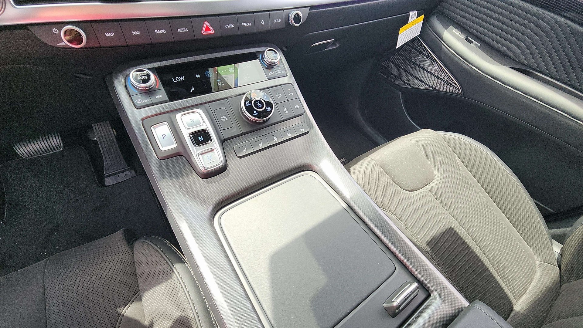 Vehicle image 14 of 36